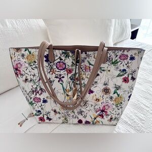 Fabriano Italia Tote Shoulder Bag Reversible Floral/Beige Made in Italy leather